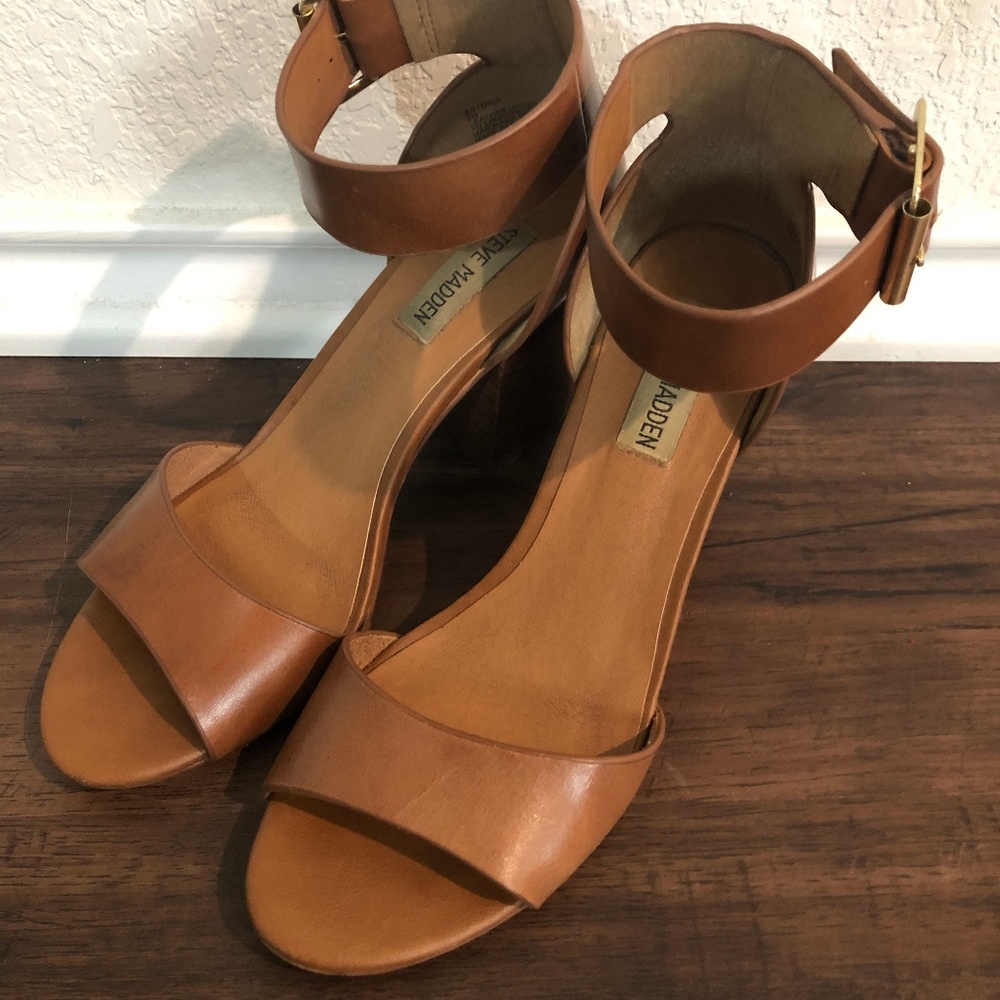 Steve Madden Estoria Ankle Strap Sandal - Cognac